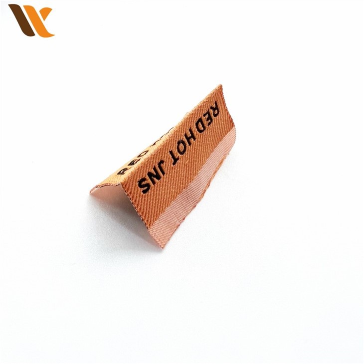 Custom Brand Small Orange Neck Woven Label 2