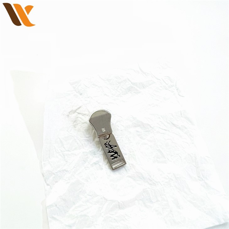 Customized Private Logo Zipper Puller 3
