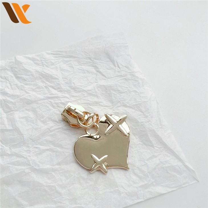Wholesale Exquisite Heart Shape Zipper Puller 2